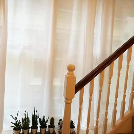 Lovet Homestay Londres Extérieur photo