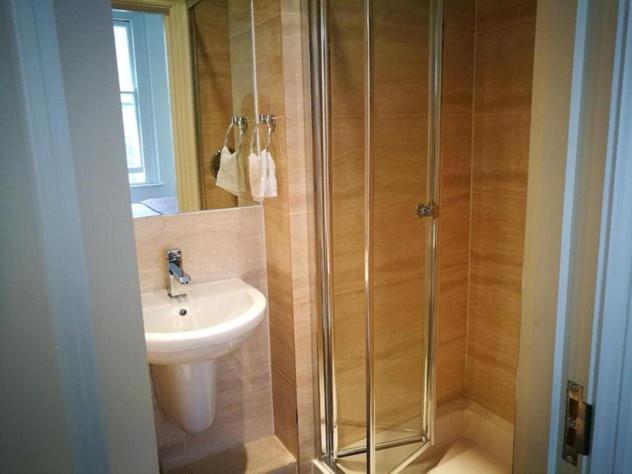 Lovet Homestay Londres Extérieur photo